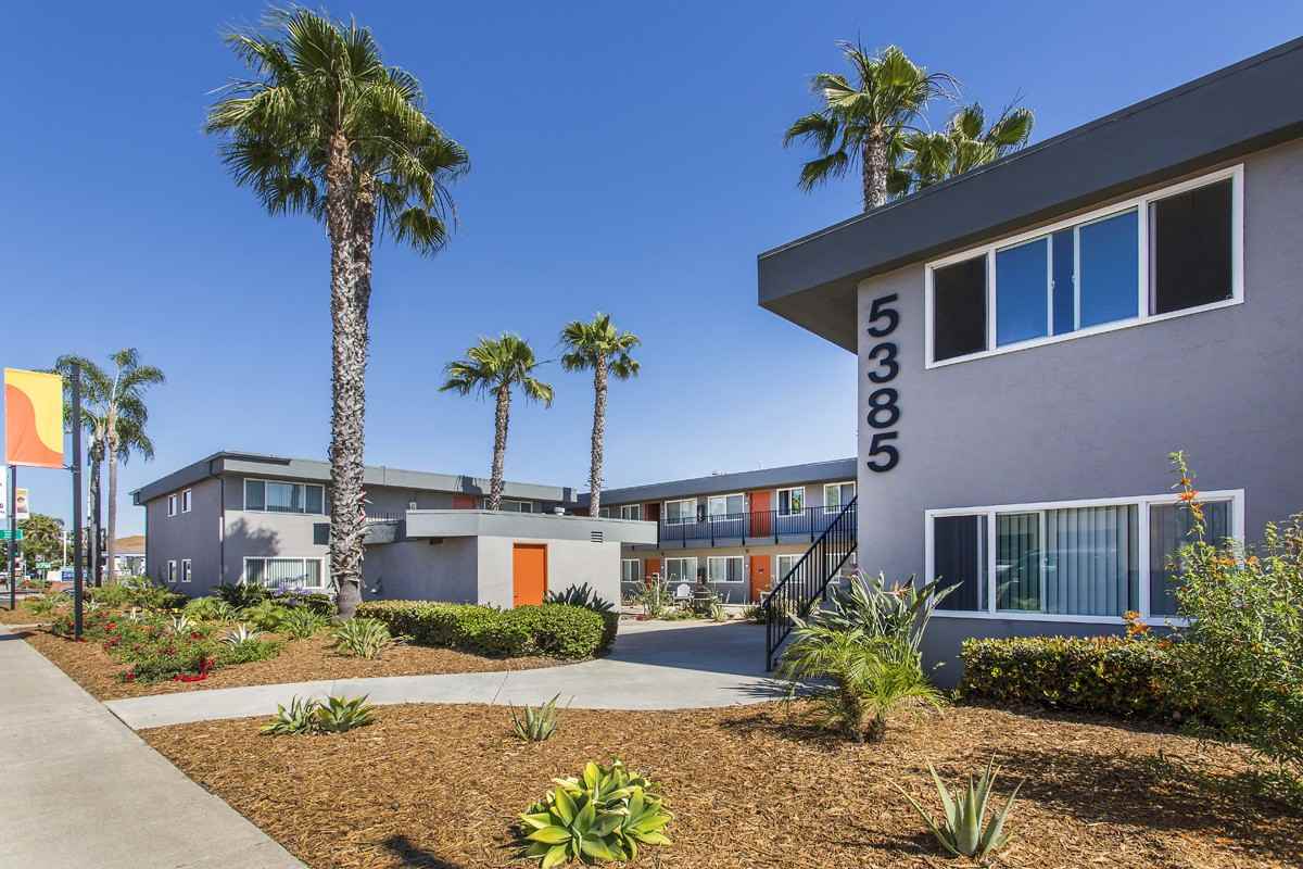 5355 Clairemont Mesa Blvd - Photo 3 of 8