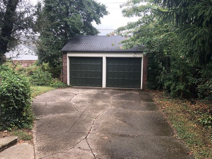 2607 Broadmeade Rd #1 - Photo 2 of 11