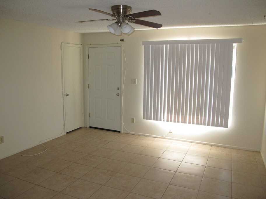 7216 W Mountain View Rd - Photo 2 of 11