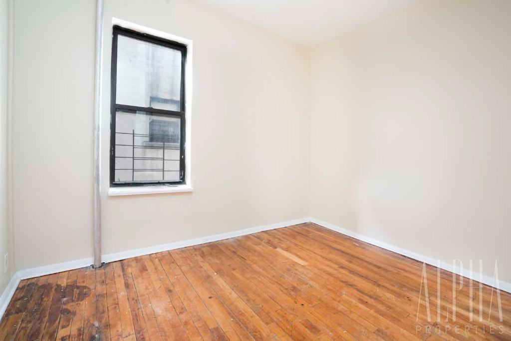 952 Aldus Street #4B - Photo 3 of 7