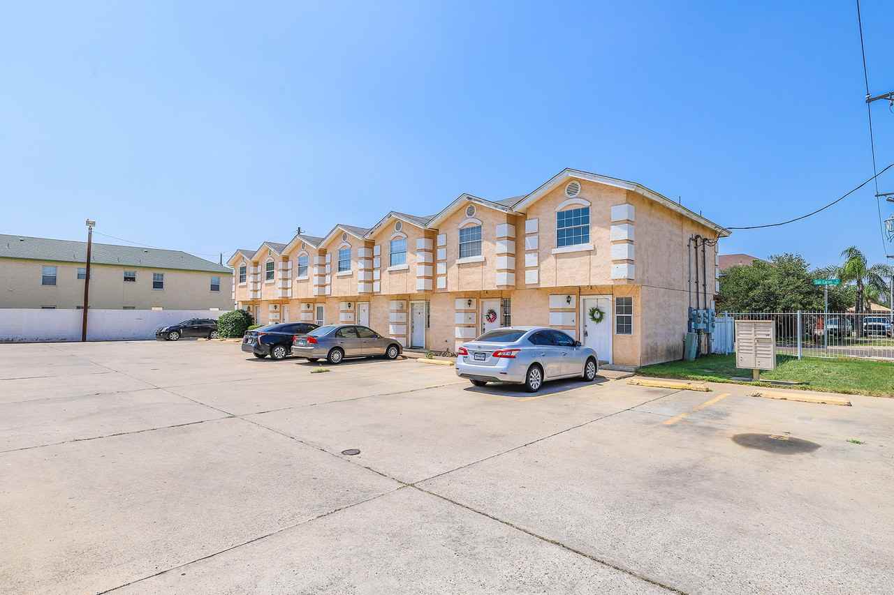 4018 Meadow Ave - Photo 3 of 22