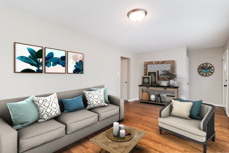 12427 S Lincoln St - Photo 3 of 16