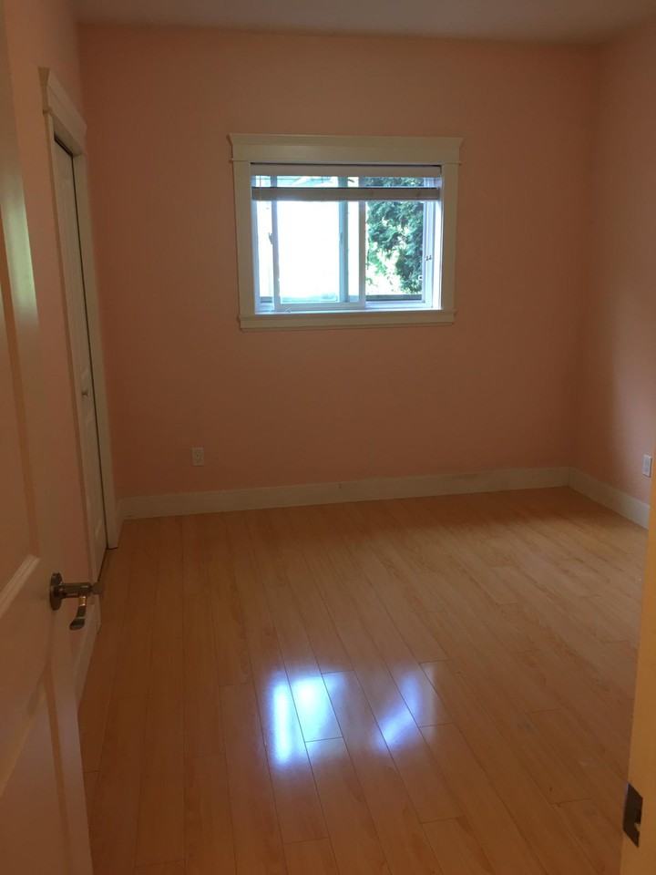 10811 Bridgeport Road Ground Lev - Photo 3 of 6