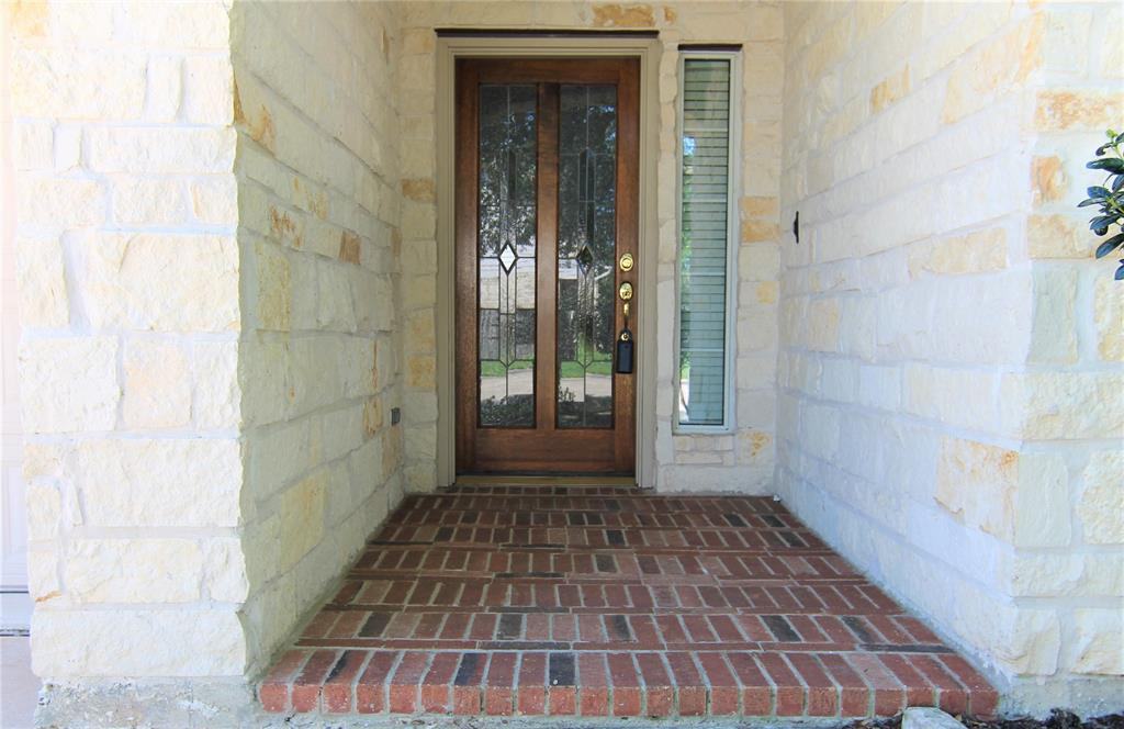 3019 Willow Fork Dr - Photo 3 of 20