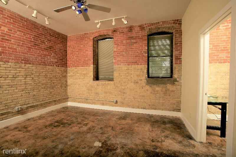 710 S Medina 104 - Photo 3 of 8