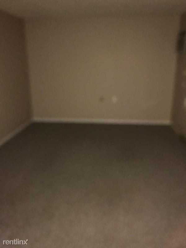 623 Main Street - Photo 2 of 4