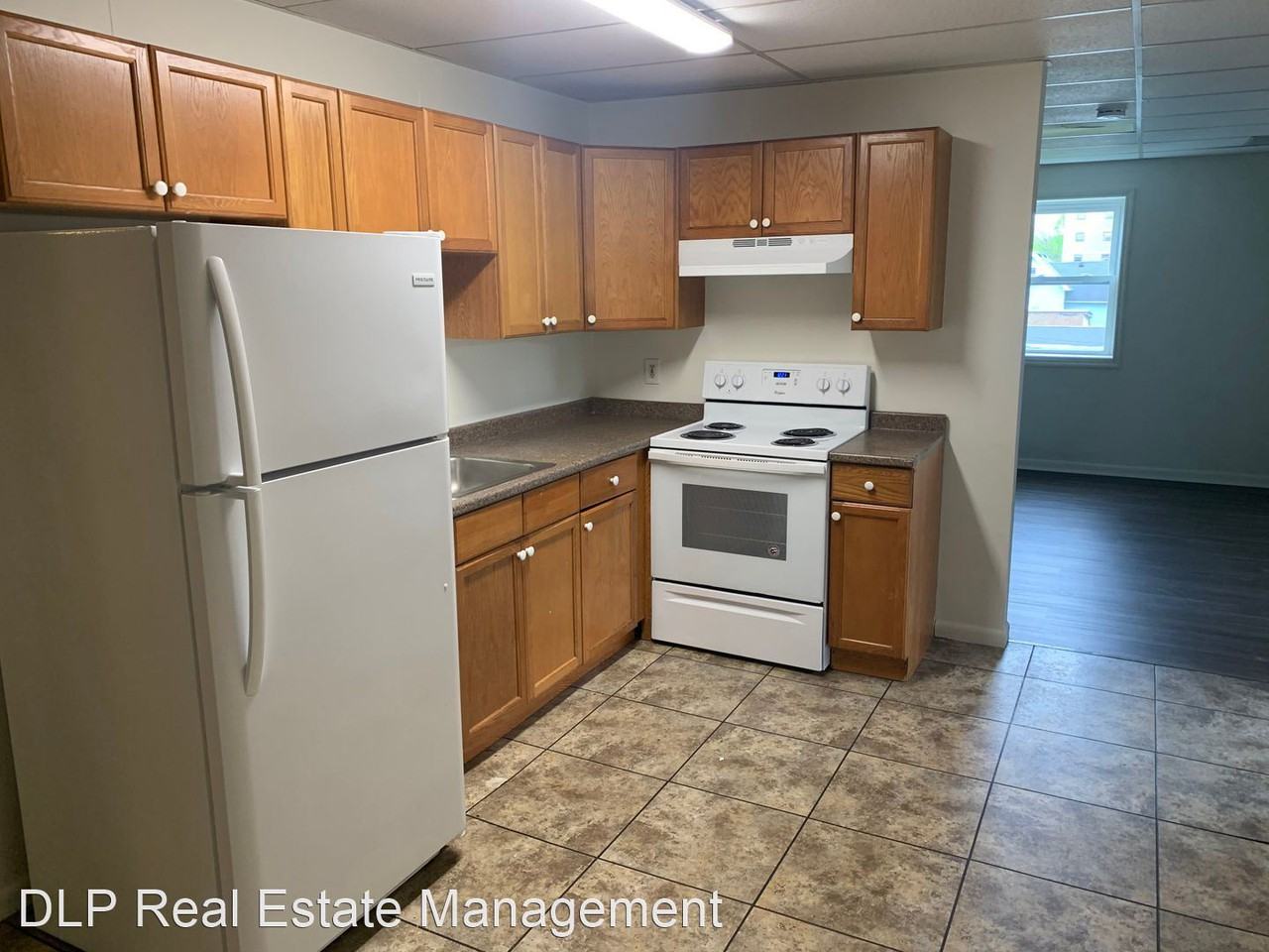 582 South Main Street - Photo 2 of 10