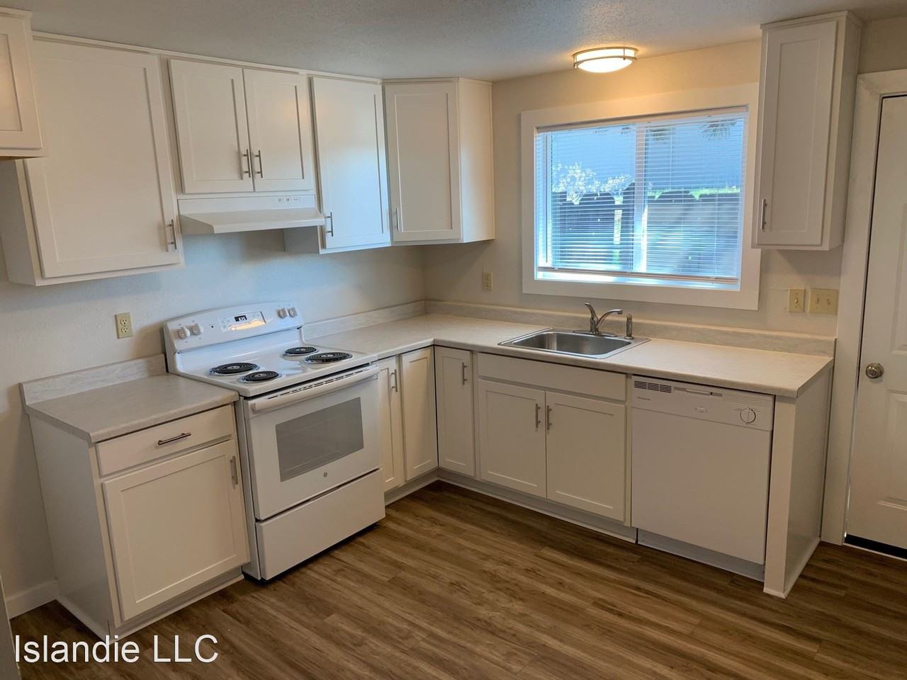 520 Southeast Centennial Street Apartments in Larkspur, Bend, OR 97702