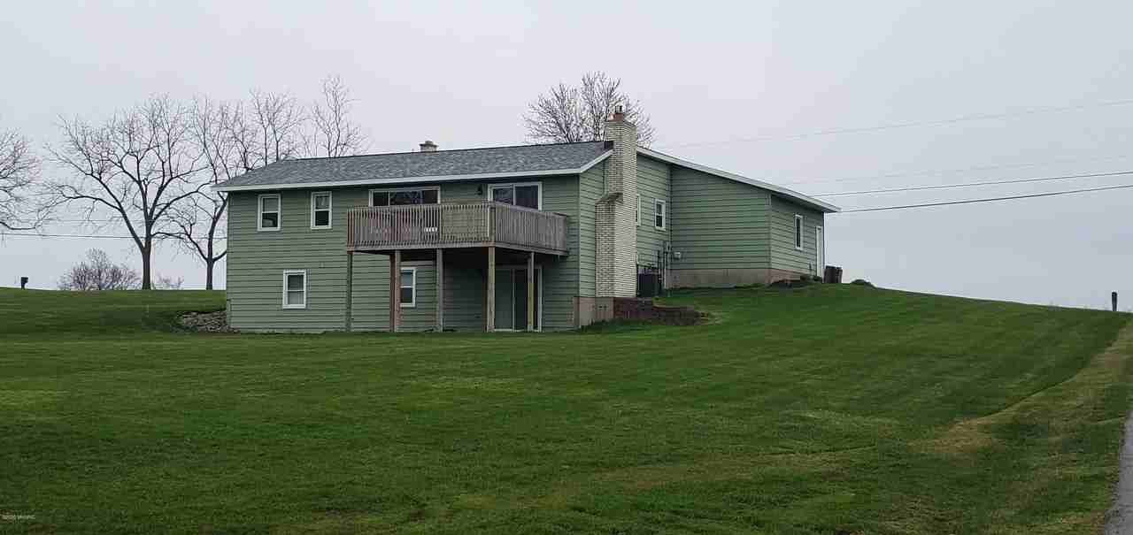 1891 76th St Se - Photo 3 of 21