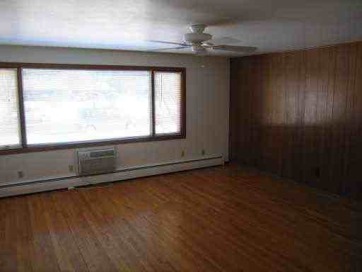 330-348 330-348 Island Dr-2 beds - Photo 2 of 11