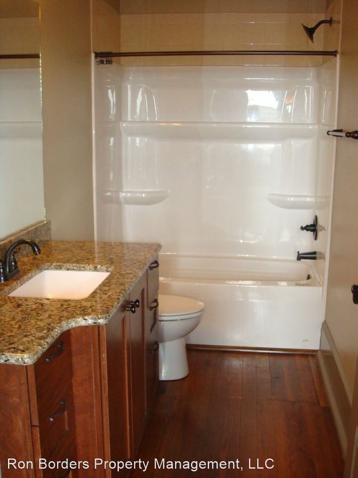 112-B West Hill Ave - Photo 2 of 6
