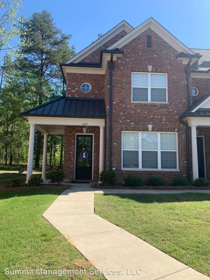 4137 Fieldstone Loop