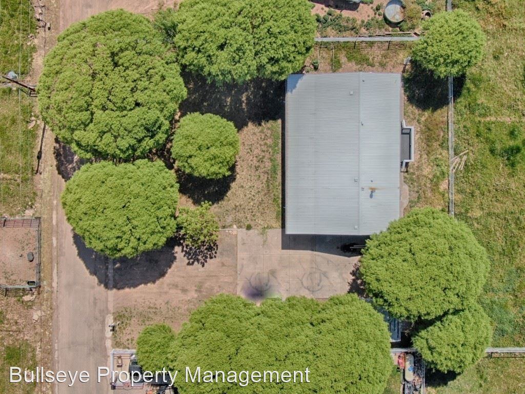 355 E. 1/2 St. North - Photo 3 of 18