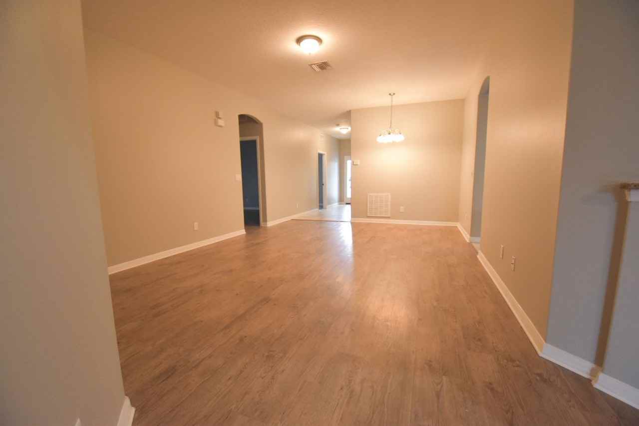 5976 Indigo Crossing Dr - Photo 2 of 12