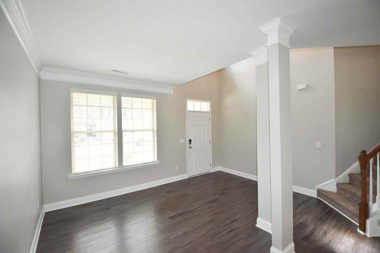 191 Davelyn Ct - Photo 3 of 14