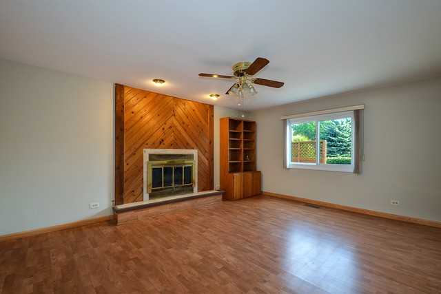 102 Mayberry Ct - Photo 2 of 44