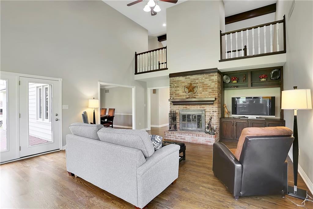 1830 Continental Drive - Photo 3 of 34