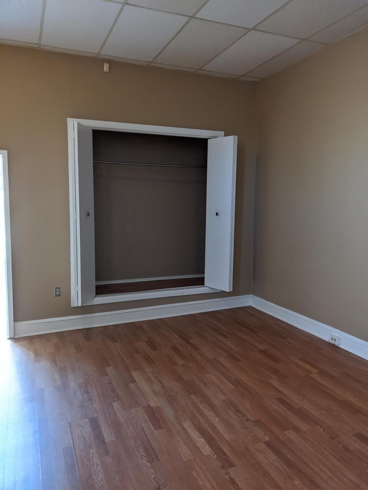 1307 South 10th Street - Photo 3 of 20