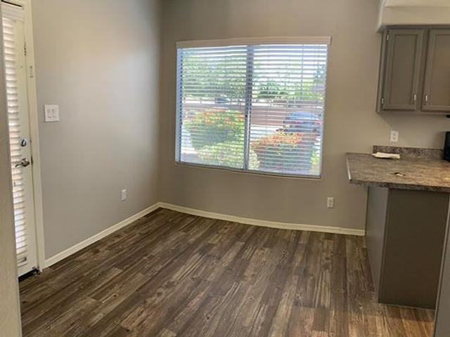 1300 W Warner Rd - Photo 5 of 50