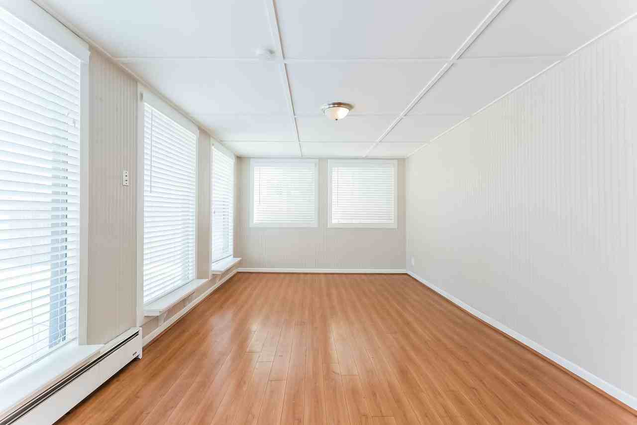 15129 E Columbia Dr - Photo 2 of 23