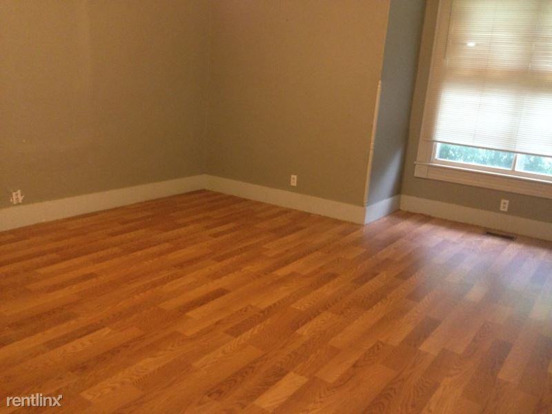 402 N.Main A - Photo 2 of 5