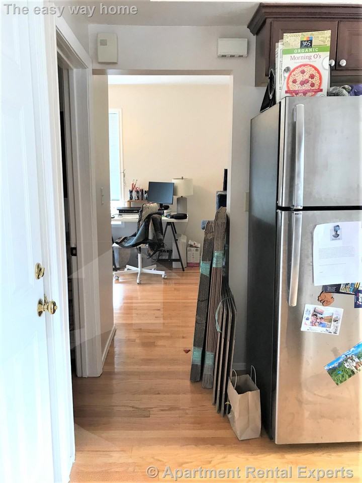 277 Putnam Ave #3 - Photo 4 of 14