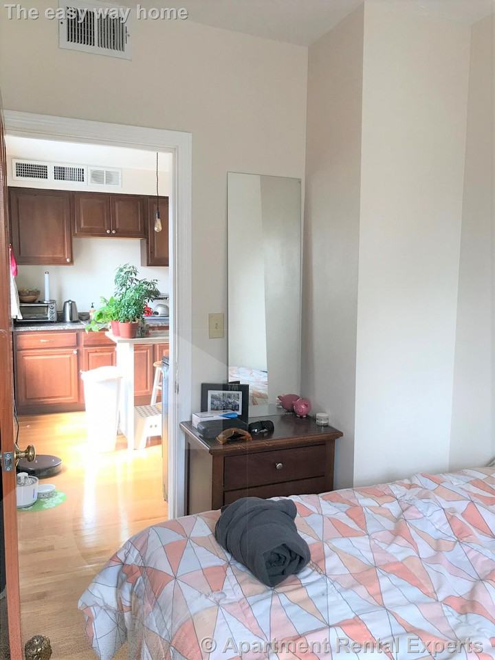 277 Putnam Ave #3 - Photo 5 of 14