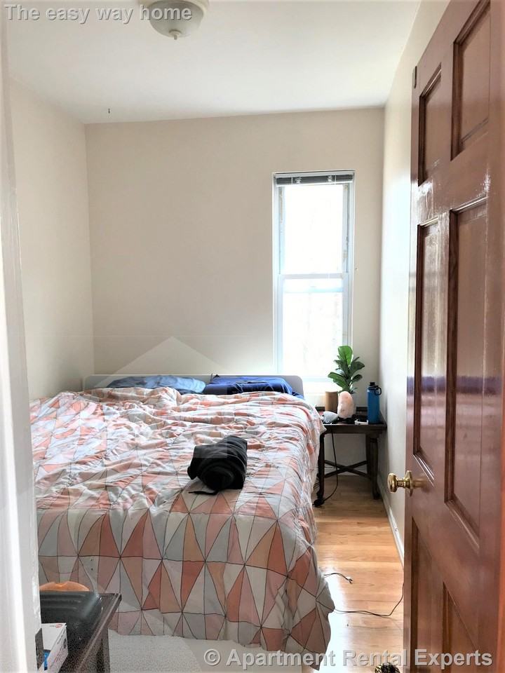 277 Putnam Ave #3 - Photo 6 of 14