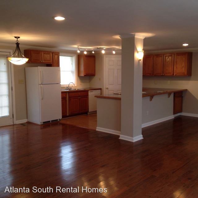 487 Morgan Mill Rd - Photo 2 of 15