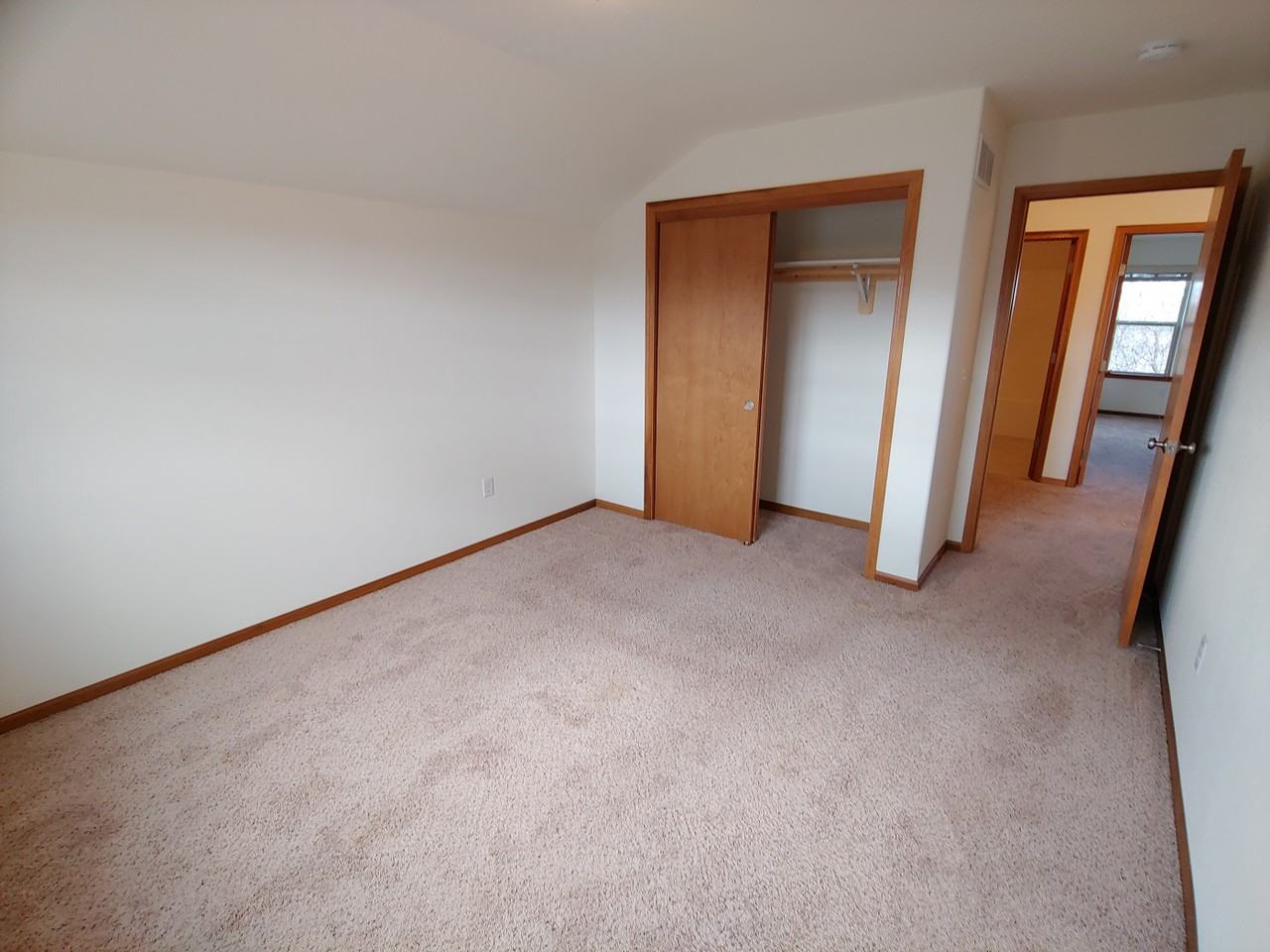 116 Villa Ct - Photo 5 of 29
