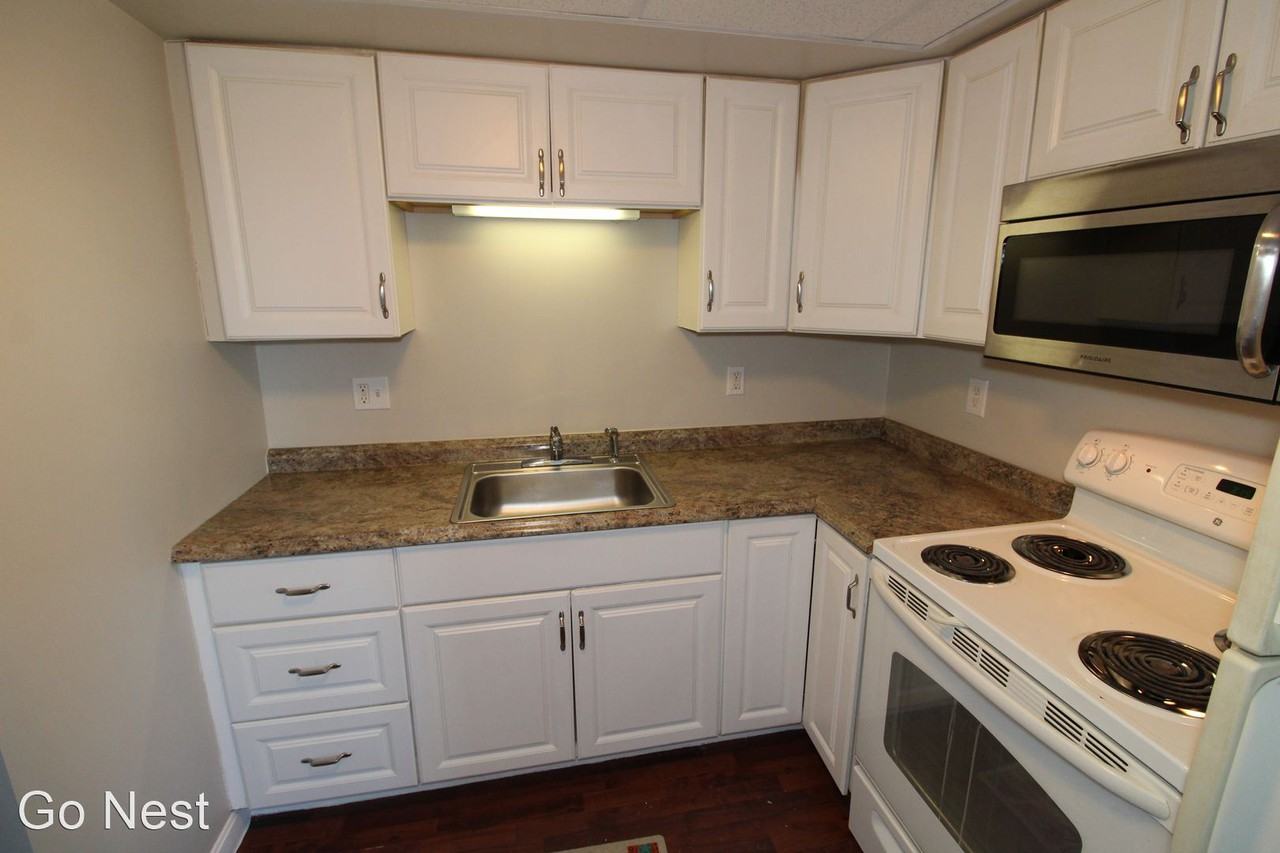 39 Old Orchard Street - Photo 3 of 13