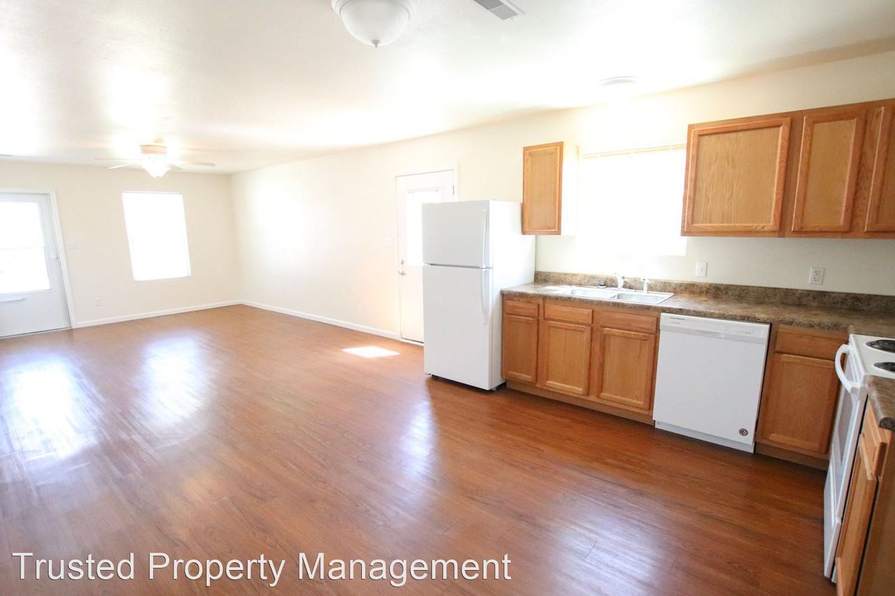 75, 77 Patriot Drive - Photo 2 of 12