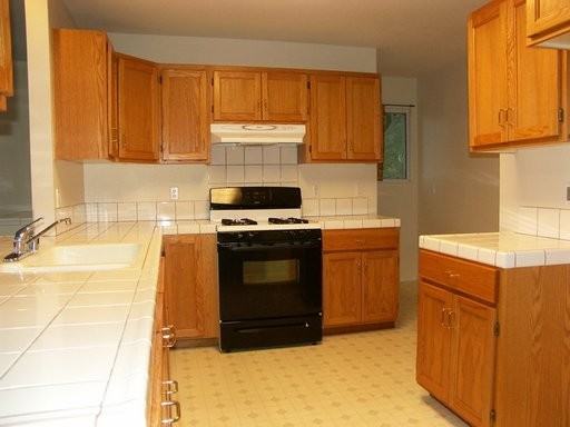 253 Circle Oaks Dr - Photo 3 of 8