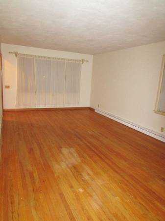 1905 Schlimgen Ave - Photo 2 of 7