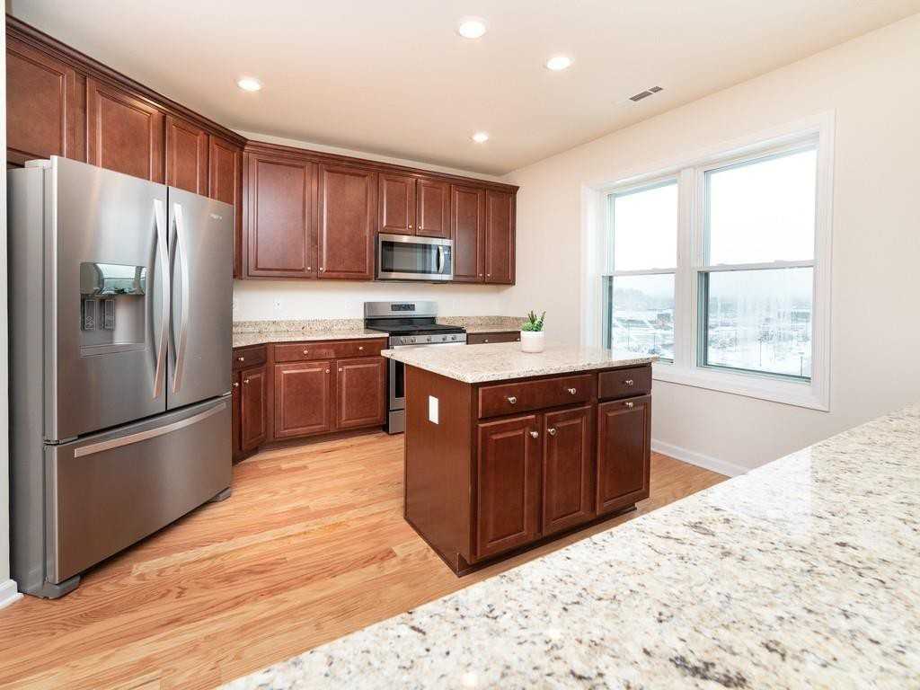 120 University Ave Unit 2306