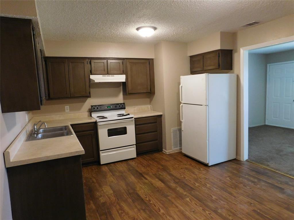 5577 Cr 980 - Photo 2 of 14