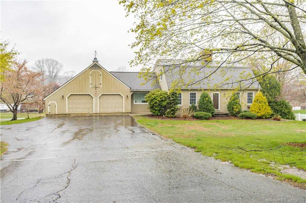 1241 Halladay Avenue West - Photo 2 of 28