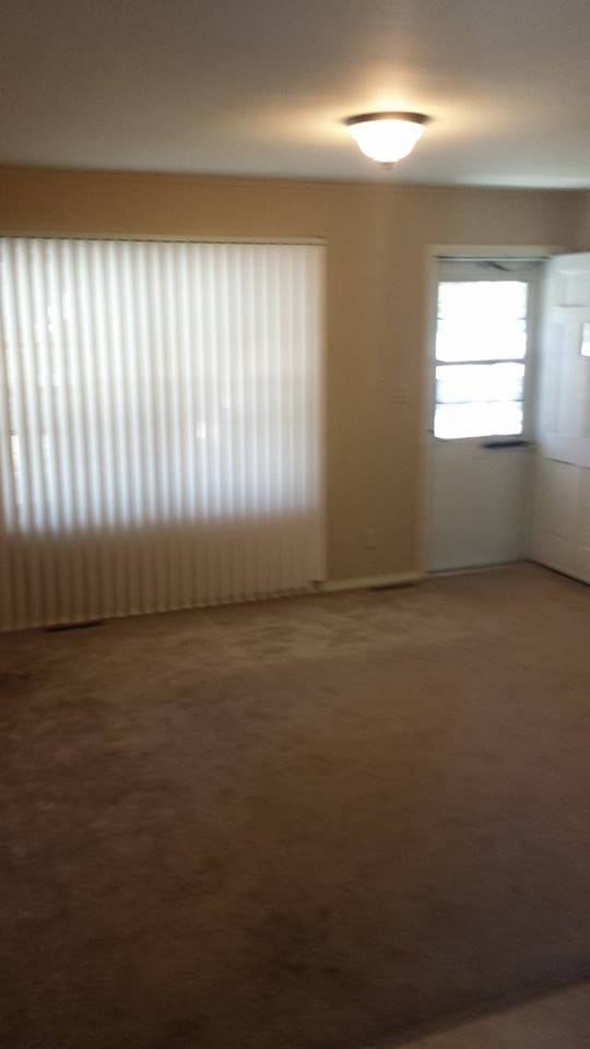 705 N Young St - Photo 2 of 10