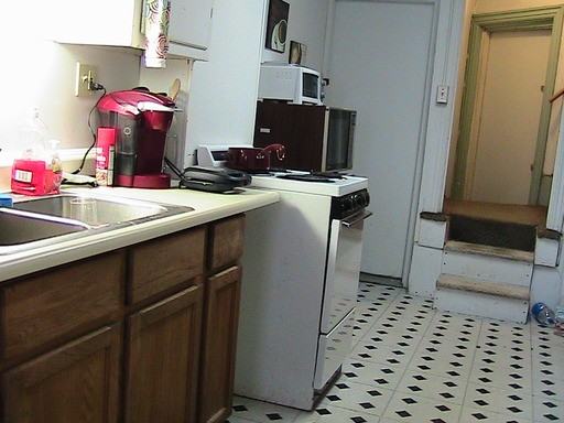 146 9th St - Photo 3 of 11