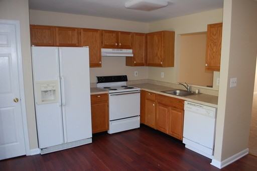 3822 Swift Run Dr - Photo 3 of 6