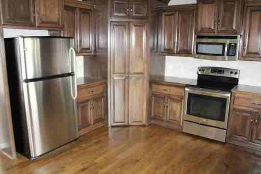 8509 N Kensington Ave - Photo 3 of 10