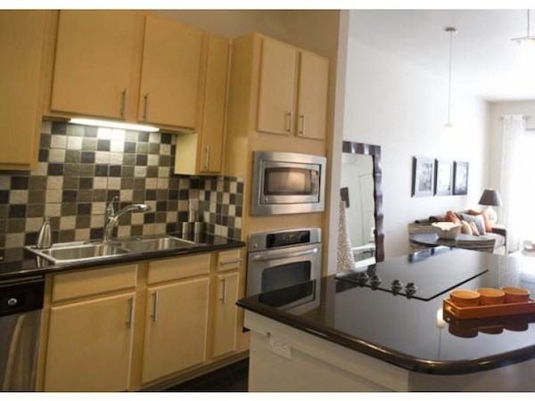 4400 N Lamar Blvd #11 - Photo 4 of 4