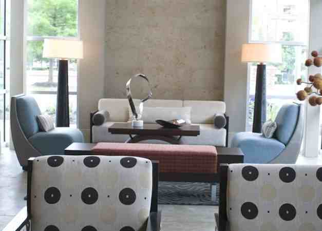 4400 N Lamar Blvd #2 - Photo 2 of 7