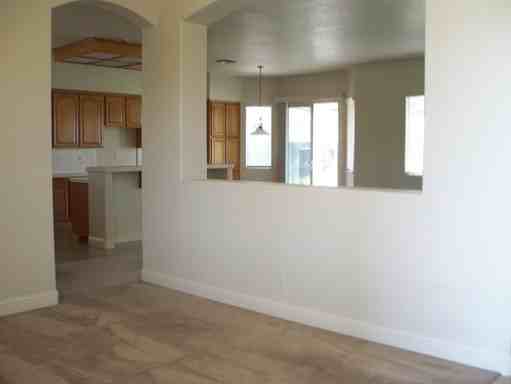 1704 Dashwood Dr - Photo 2 of 26