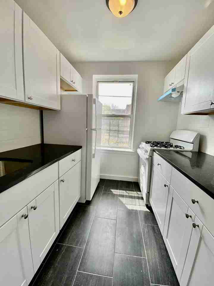 2855 Ocean Avenue #5E - Photo 2 of 12