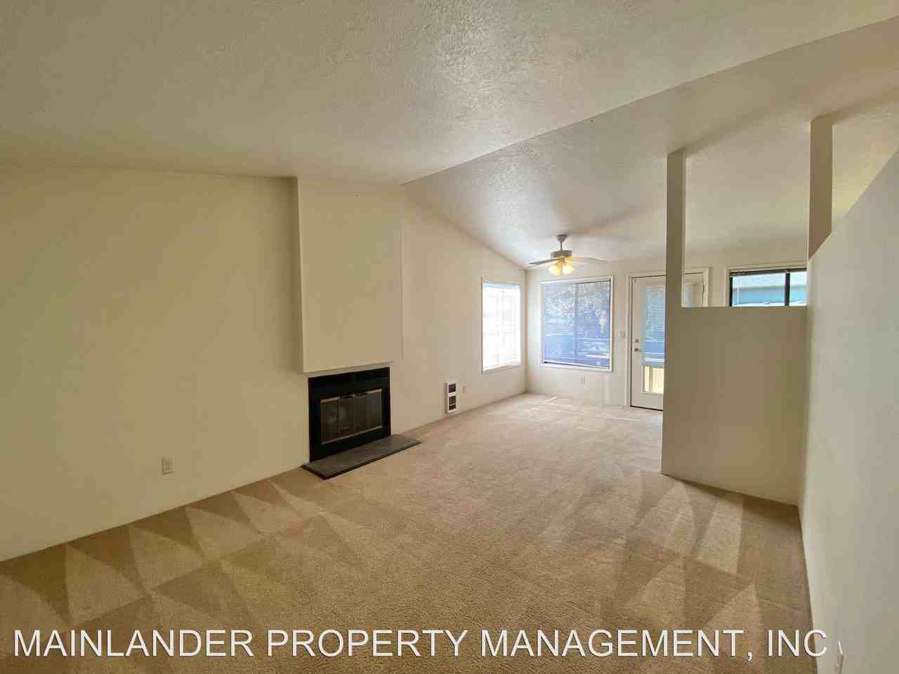 5961 Sw Childs Rd - Photo 3 of 14