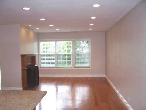 1227 Lillian Ave - Photo 3 of 24