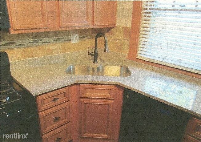 7623 Forest View Dr - Photo 3 of 6