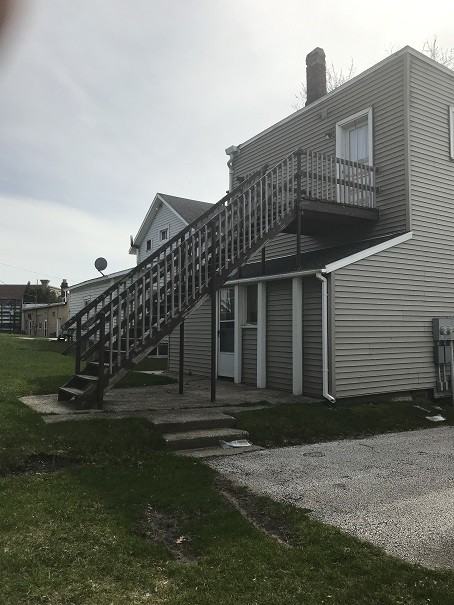 121 Washington St - Photo 2 of 2