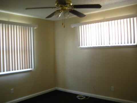 5412 Rochester St - Photo 2 of 8